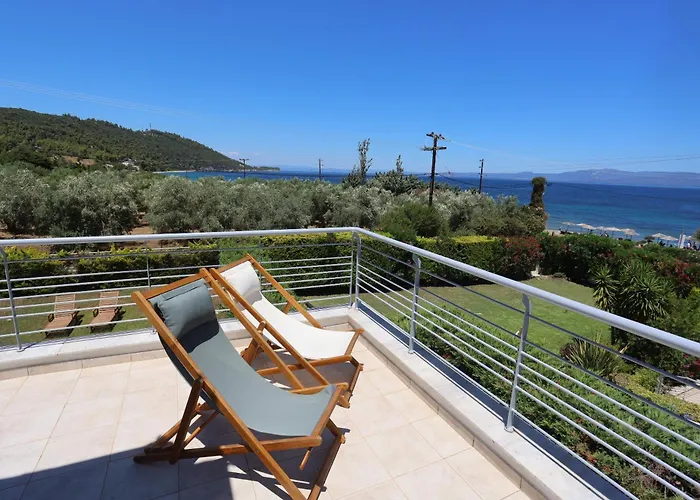 Toroneos Sea Side Villa
